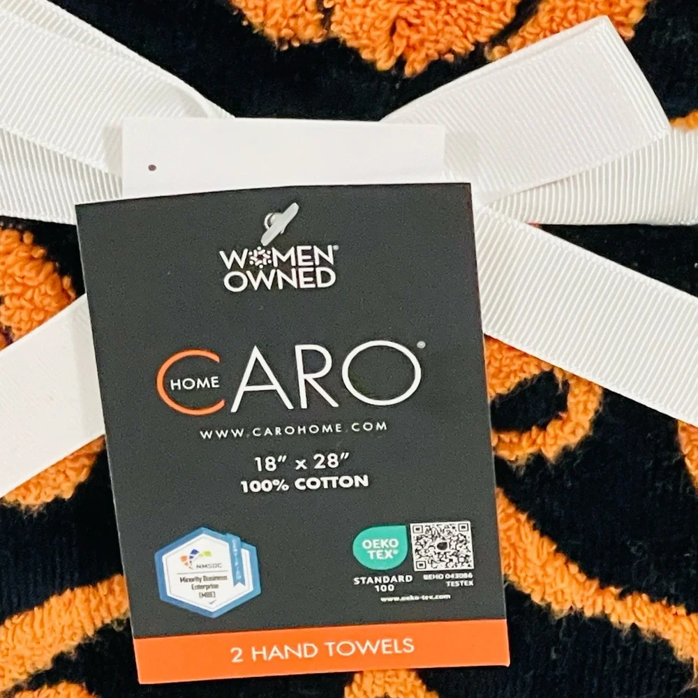 CARO Black & Orange Pumpkin Cotton Hand Towels (2-Pack)